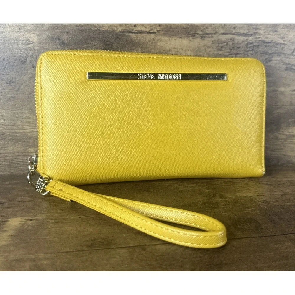 Steve Madden steve madden